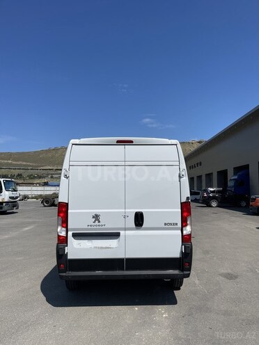 Peugeot Boxer-3