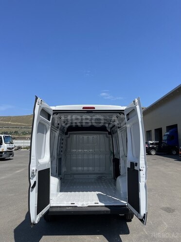 Peugeot Boxer-4