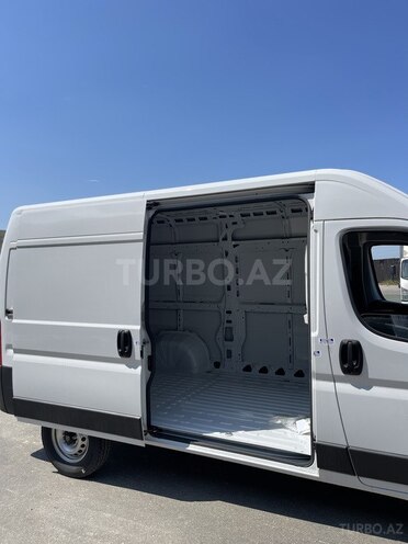 Peugeot Boxer-6