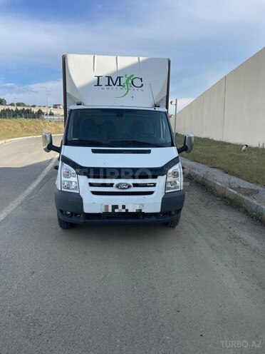 Ford Transit-1