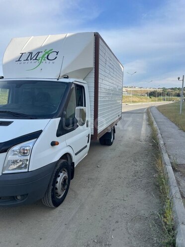 Ford Transit-4