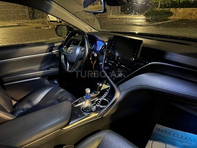 Toyota Camry-5