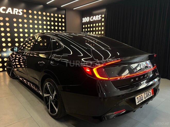 Hyundai Sonata-6