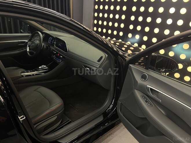 Hyundai Sonata-11