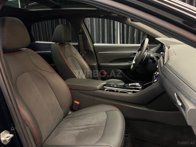 Hyundai Sonata-13