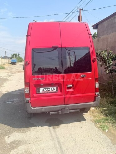 Ford Transit-2