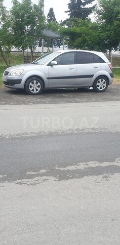 Kia Rio-2