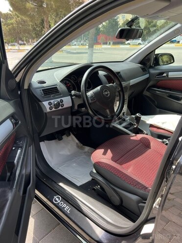 Opel Astra-11