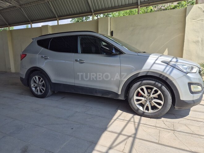 Hyundai Santa Fe-8