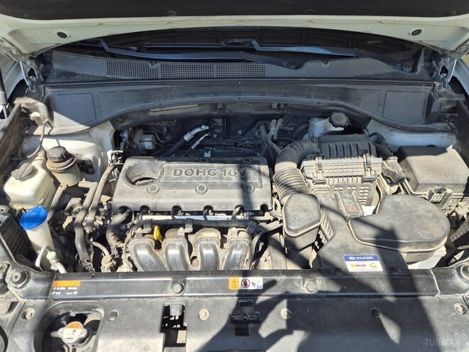 Hyundai Santa Fe-6