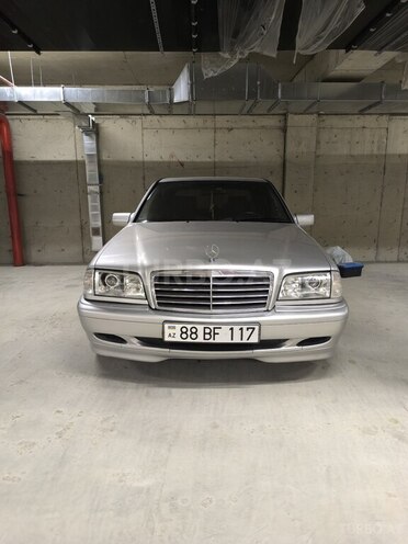 Mercedes C 240-1