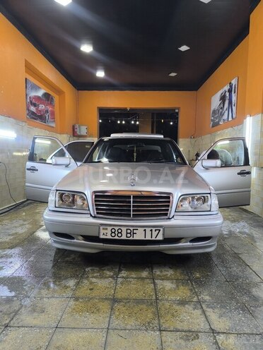 Mercedes C 240-3