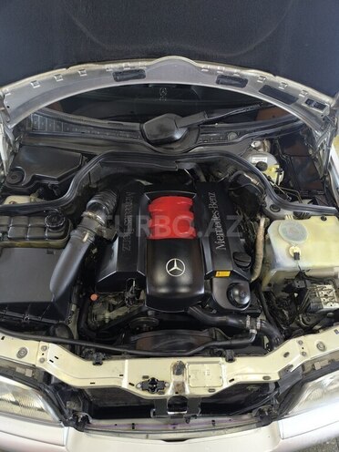 Mercedes C 240-4