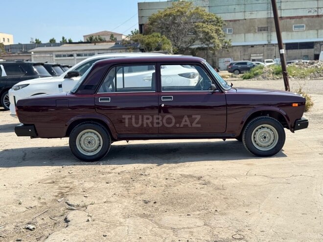 LADA (VAZ) 2107-2