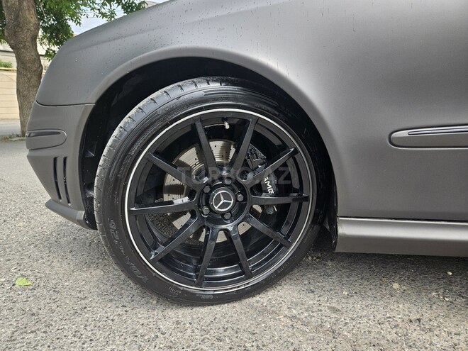 Mercedes E 350 4MATIC-6