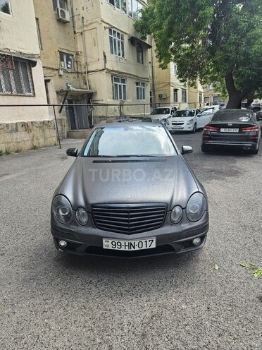 Mercedes E 350 4MATIC-1
