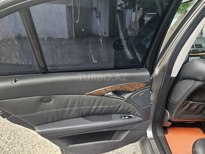 Mercedes E 350 4MATIC-9