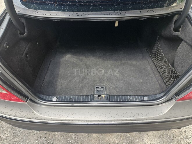 Mercedes E 350 4MATIC-11