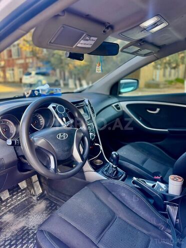 Hyundai i30-7