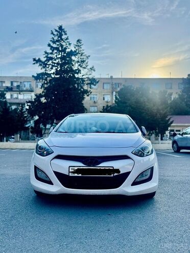 Hyundai i30-2