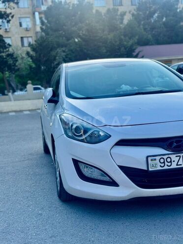 Hyundai i30-10