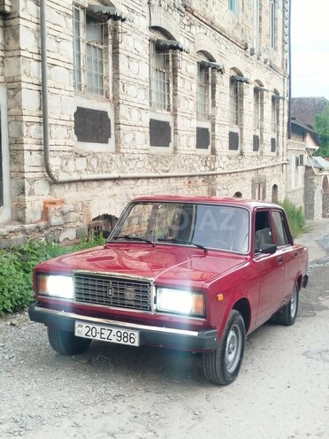 LADA (VAZ) 2107-1