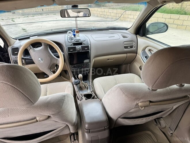 Nissan Maxima-6