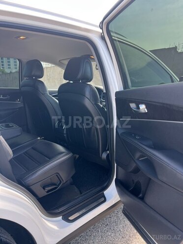 Kia Sorento-14