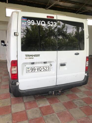 Ford Transit-2