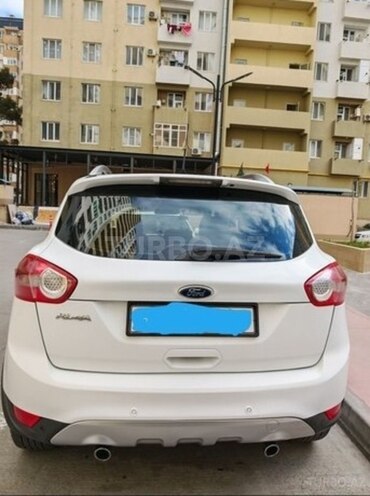 Ford Kuga-2