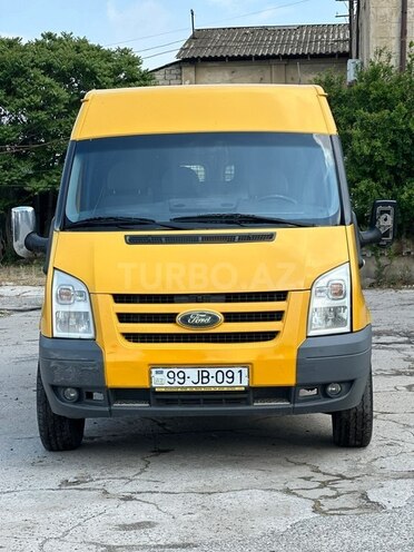 Ford Transit-1