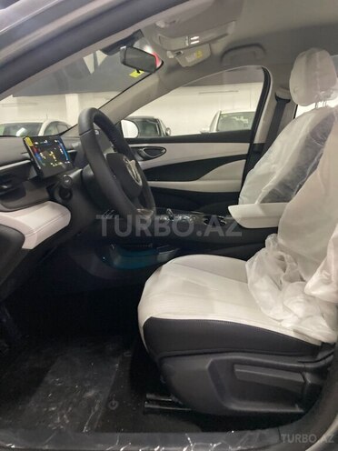 BYD Seal 05-18