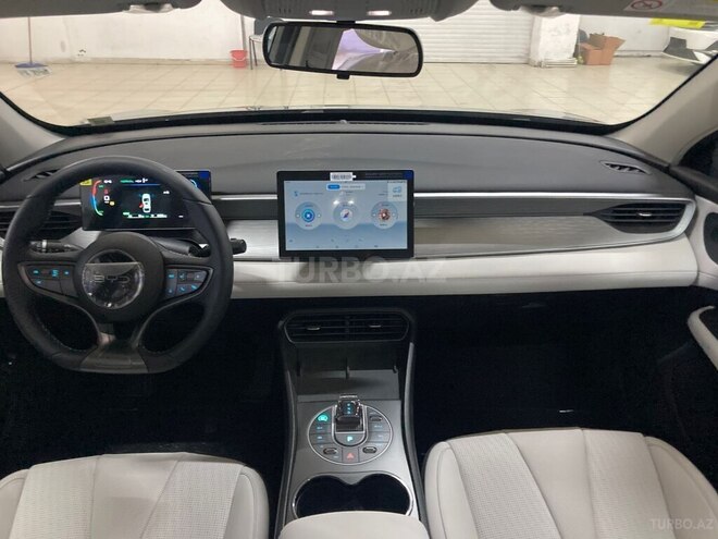 BYD Seal 05-17