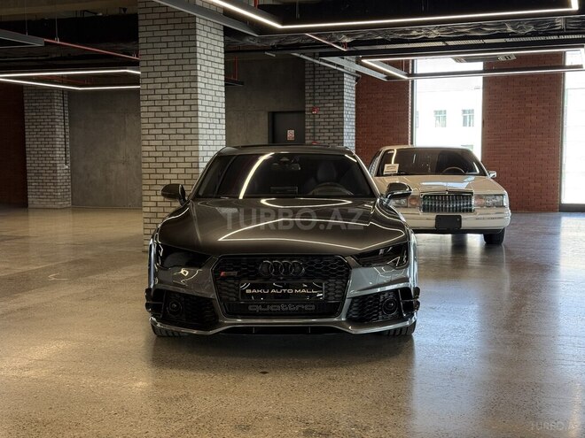 Audi RS7-2