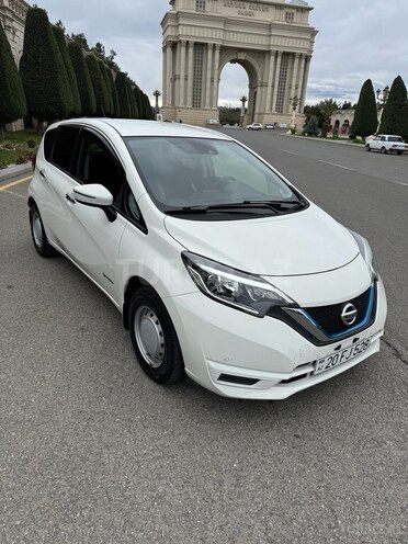 Nissan Note-4
