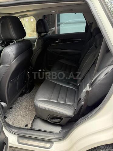 Kia Sorento-8