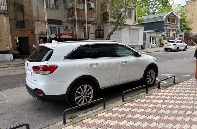 Kia Sorento-4