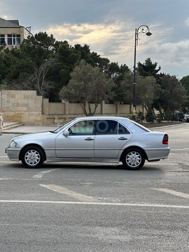 Mercedes C 240-8