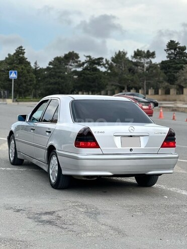 Mercedes C 240-7