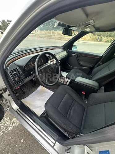 Mercedes C 240-10