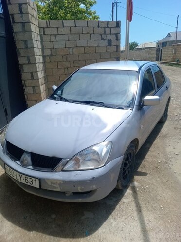 Mitsubishi Lancer-1