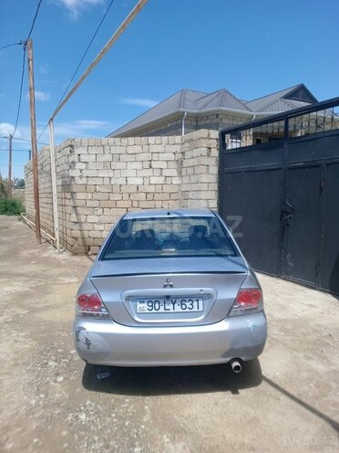 Mitsubishi Lancer-3