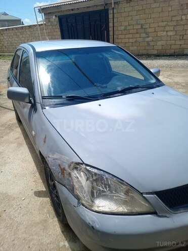 Mitsubishi Lancer-2