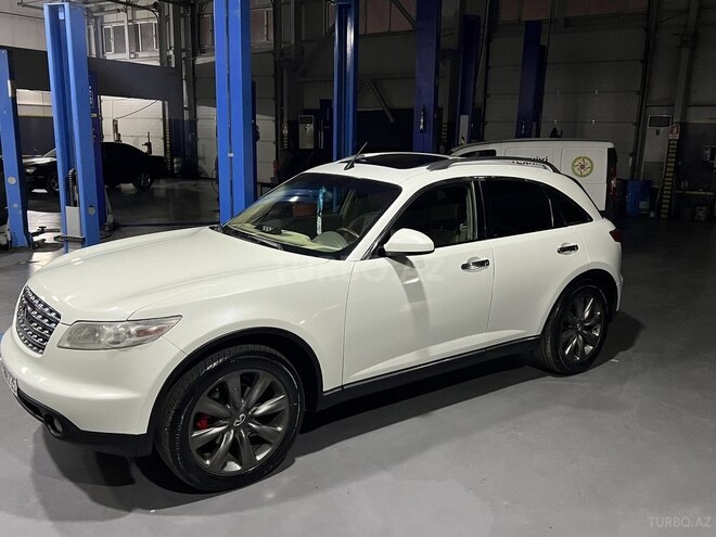 Infiniti FX35-7