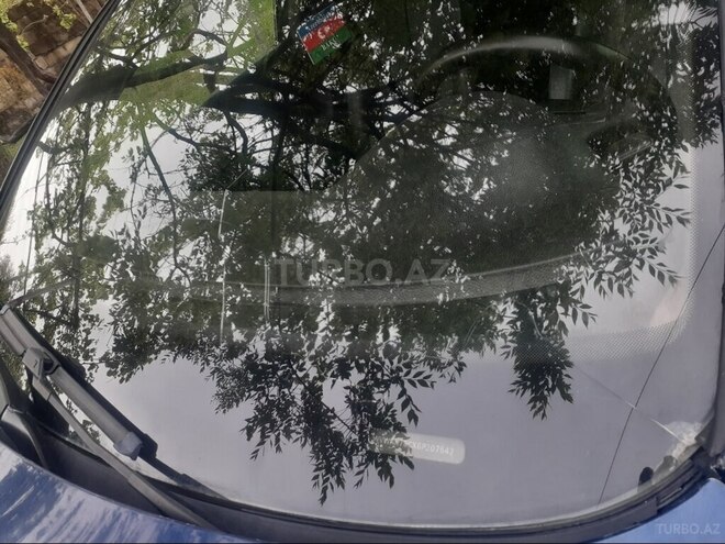 Volkswagen Passat-4