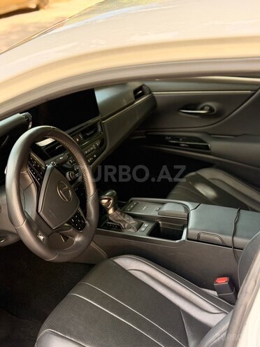 Lexus ES 300h-2