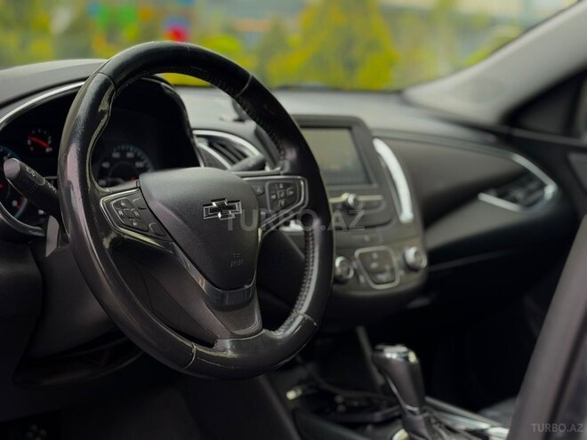Chevrolet Malibu-9