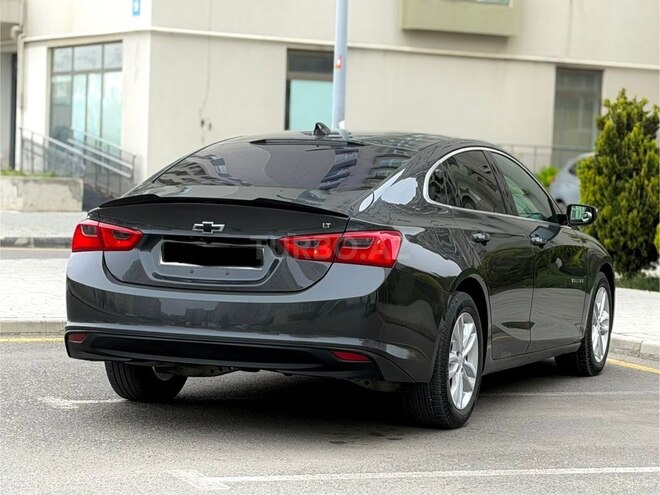 Chevrolet Malibu-5