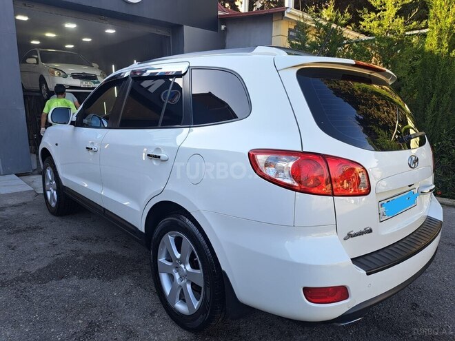 Hyundai Santa Fe-5