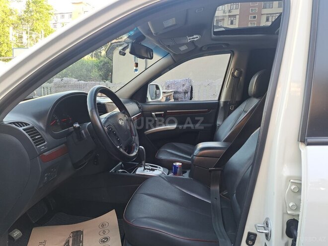 Hyundai Santa Fe-14